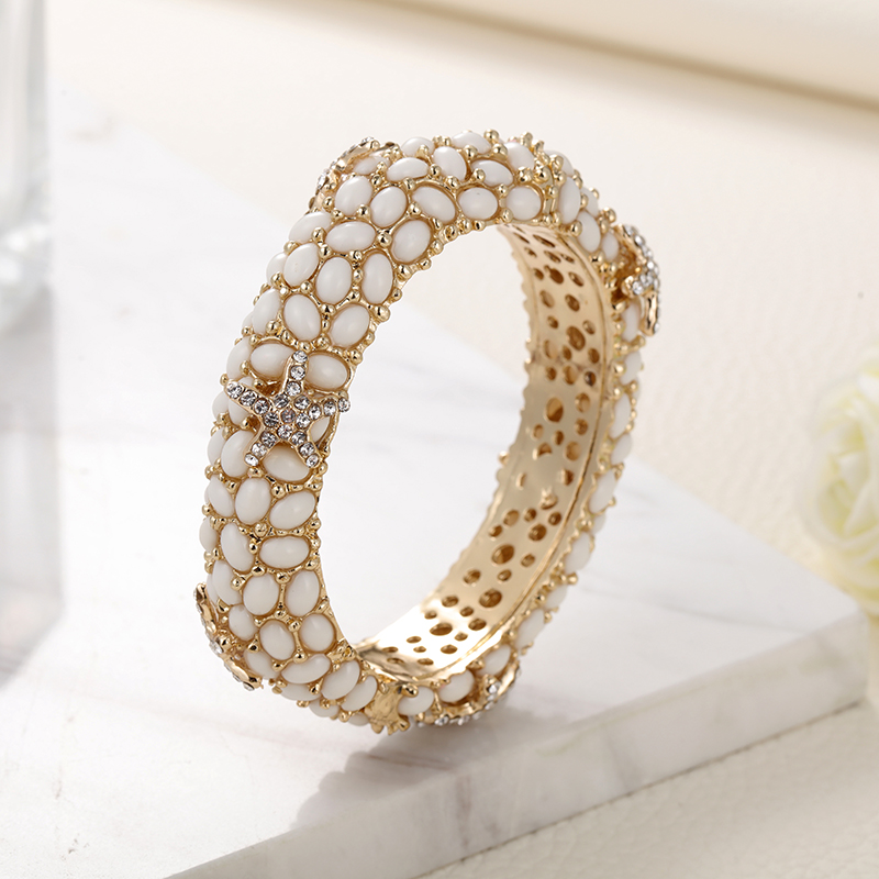 Sally's Paradise Christmas gif - Paradise Jewelry & Watches Llc Miami Photos 评论和价格